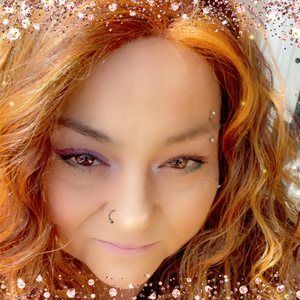 Meet your Posher, Suzanne lola